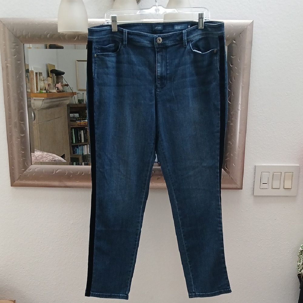 J. Jill Blue Tapered Ankle Jeans Authentic Style